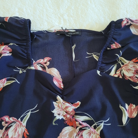 Harve Benard Navy🇺🇲 Floral💐 Top - NWT - Picture 5 of 13